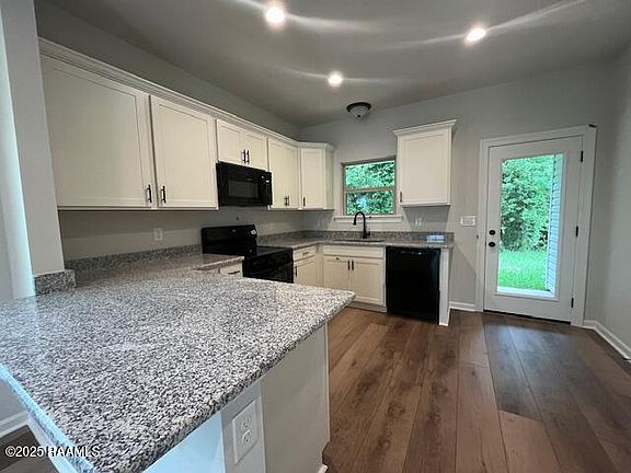 2nd image of 321 Dunwoody Ct