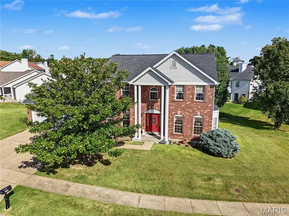 3738 Birchmoor Gardens Ct, Florissant, MO 63034