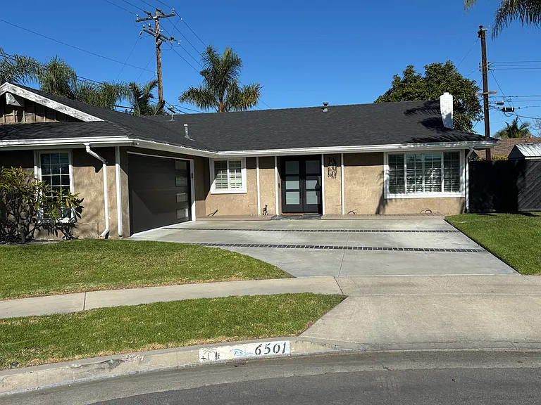 6501 Corrine Cir — Photo 3