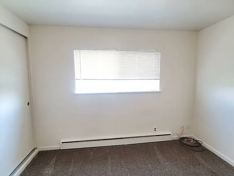 615 S Alder St #16 — Photo 6