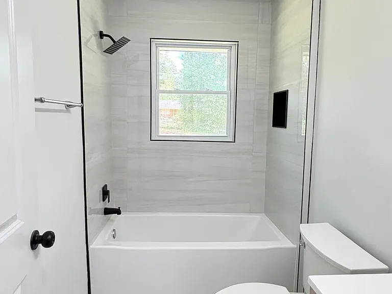 2036 Fargo Pl — Photo 1