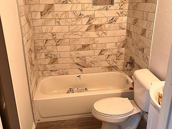 2nd image of 5411 Kings Manor Dr