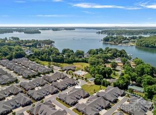 2521 Rynbrandt Dr, Denver, NC 28037