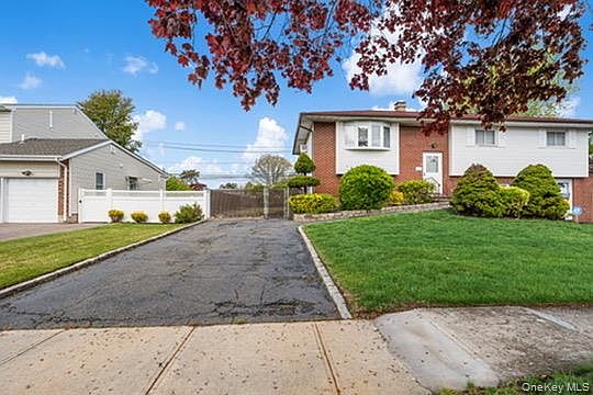 3rd image of 42 Pebble Lane