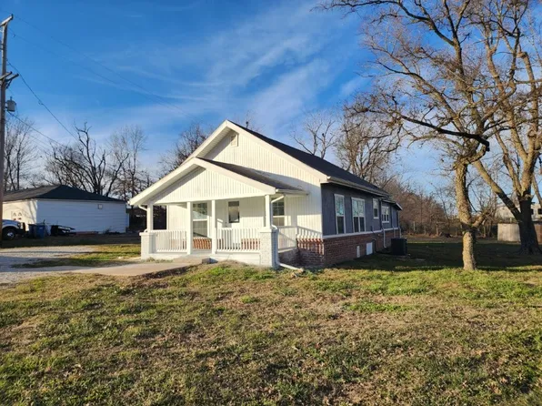 7642 SW Regional Airport Blvd, Bentonville, AR 72712