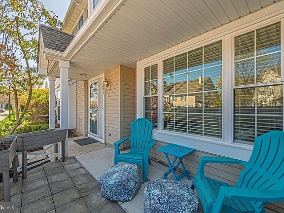 4th image of 1202 Wharton Rd