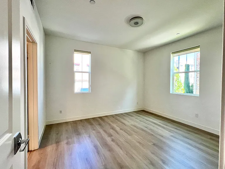 1523 Saint Simon Cir #A — Photo 16
