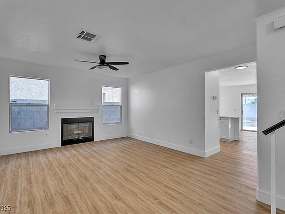 4th image of 2356 Grannis Ln