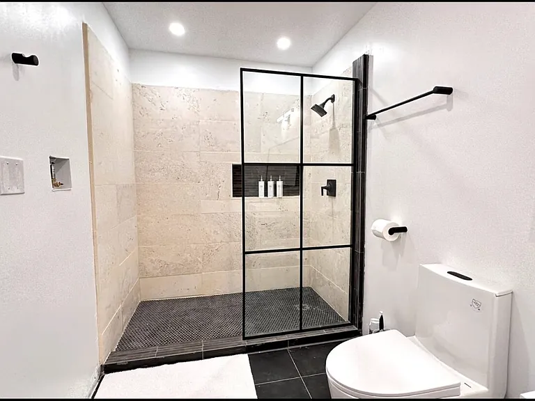 118 W Lupita Rd #2 — Photo 10