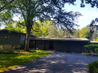 566 Brookside Rd, North Barrington, IL 60010