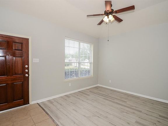 4th image of 6418 Applewood Forest Dr