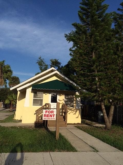 114 St. Clair Abrams, Tavares, FL