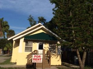 114 N Saint Clair Abrams Ave, Tavares, FL 32778