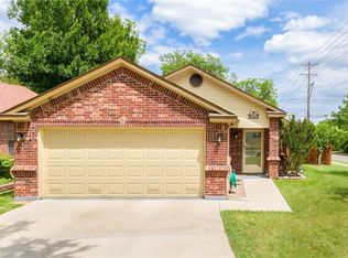 3050 Grover Ave, Fort Worth, TX 76106