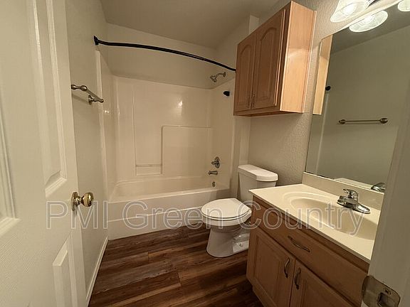 4th image of 3101 N 1st St