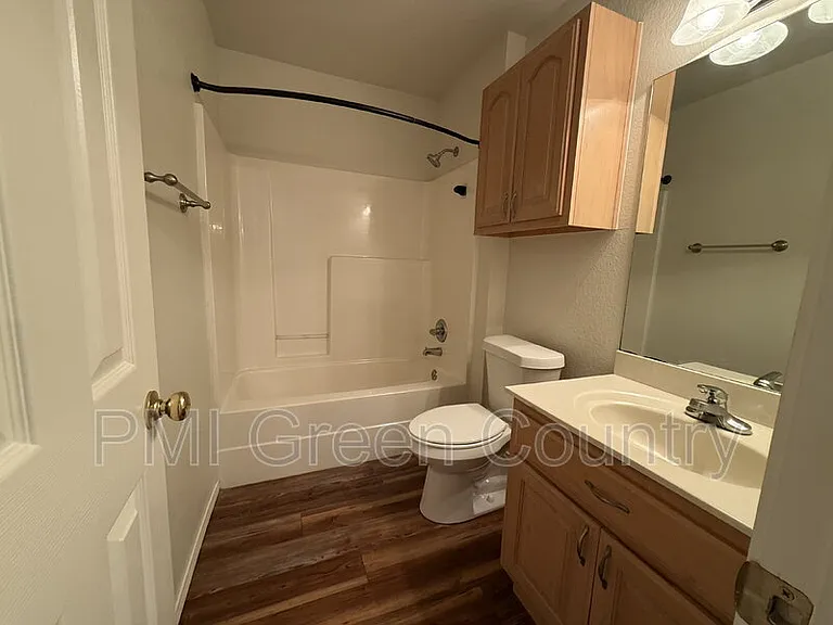 3101 N 1st St — Photo 5