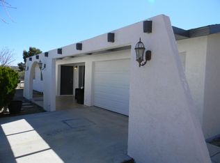 32833 Topaz Rd, Lucerne Valley, CA 92356