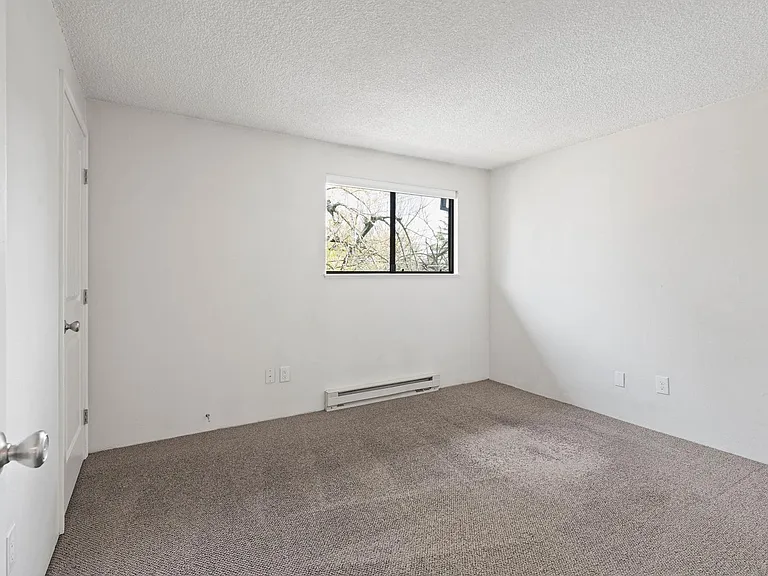 2730-2734 SE Alder St #2732 — Photo 19