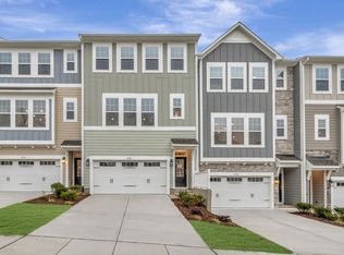 2726 Hunter Woods Dr, Apex, NC 27502