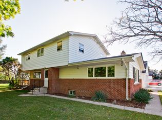 18733 W Cottage Ave, Lake Villa, IL 60046