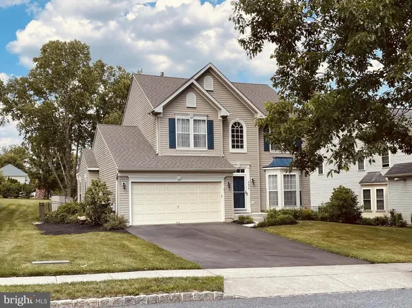 4434 Summer Meadow Dr, Doylestown, PA 18902