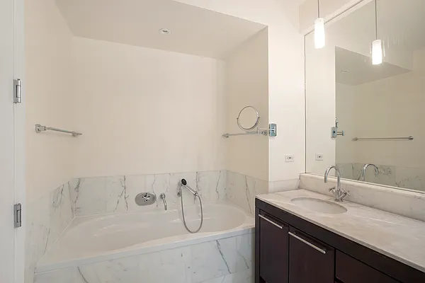 Rented by Compass | media 43