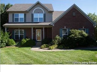 9736 Hunting Ground Ct, Louisville, KY 40228