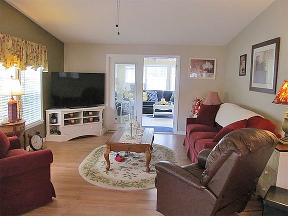 2nd image of 5444 San Luis Dr