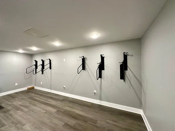 Avenue 6 - Luxury Apartments Downtown Huntsville South, 3801 6th Ave SW #205, Huntsville, AL 35805