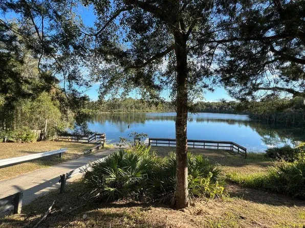 8 Fly Wheel Ln, Chipley, FL 32428