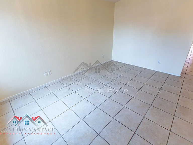 11801 W Paradise Dr — Photo 6