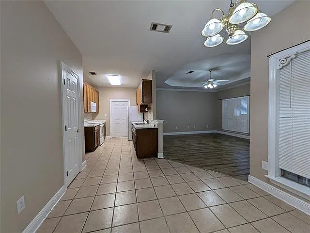 2 bed, 2.0 bath, 1100 sqft, $1,600 — Photo 4