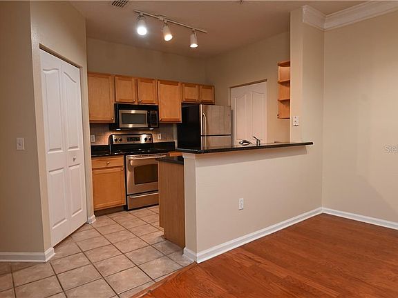 5th image of 4207 S Dale Mabry Hwy Unit 3104