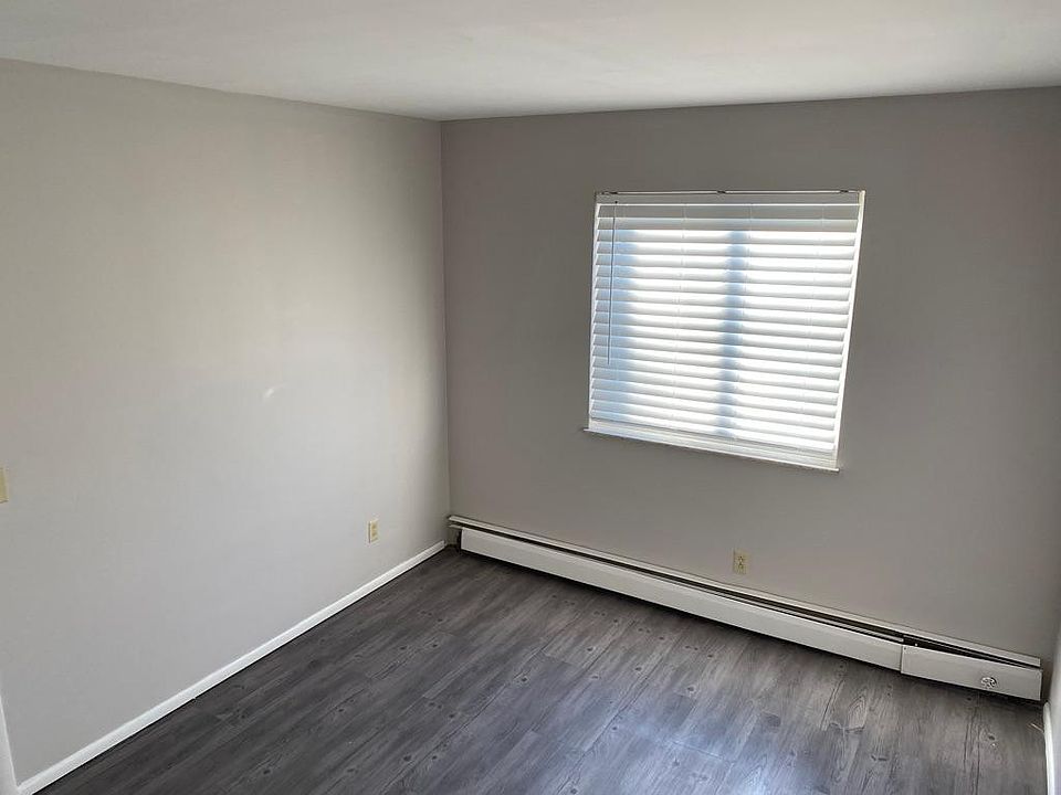 1st image of 3359 Wunder Ave APT 6
