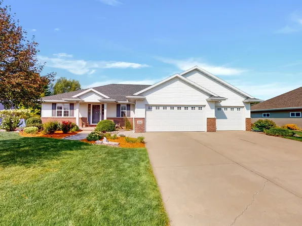 1432 Honor Way, De Pere, WI 54115