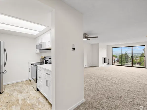 3425 Colby Ave APT 502, Everett, WA 98201