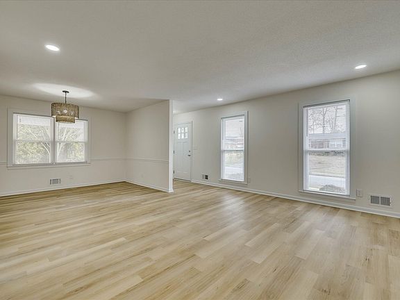 5th image of 225 Chatham Road