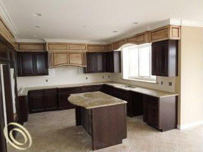 3rd image of 55800 Glenbrooke Point