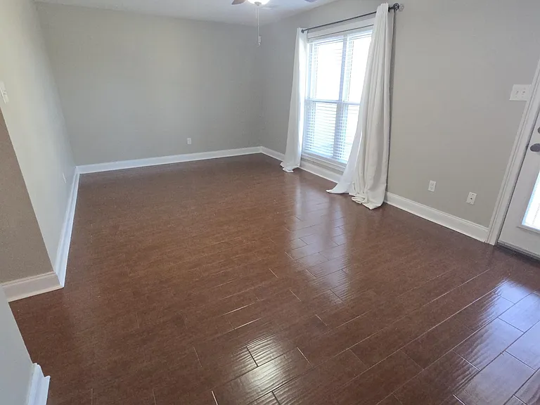 2317 Belin Dr — Photo 10