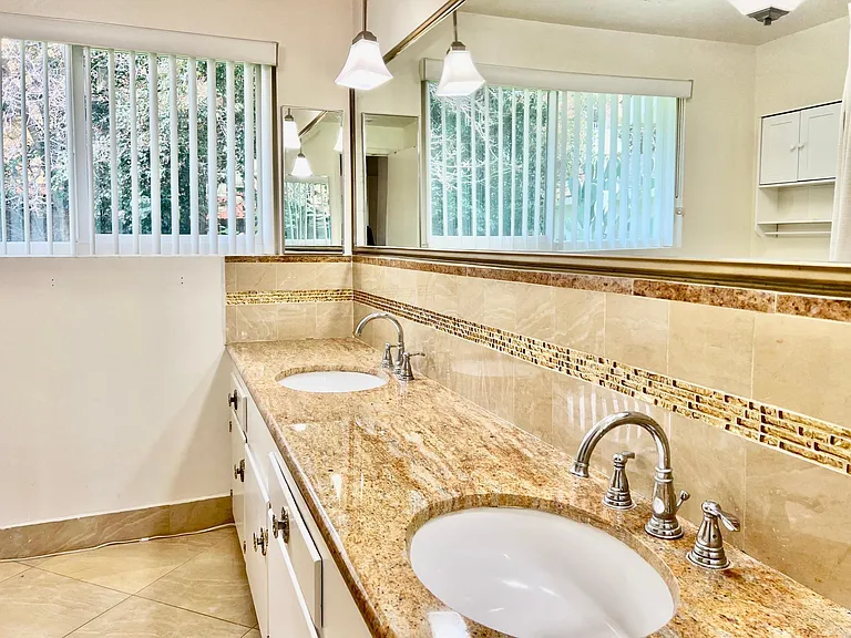 6725 Lennox Ave — Photo 30