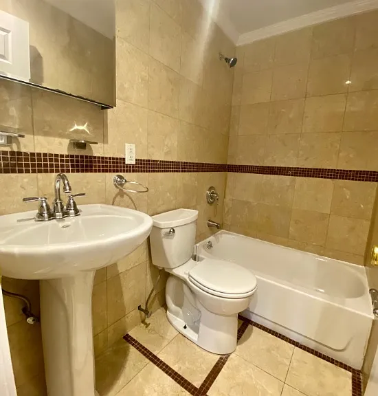 329 Lexington Ave #5W — Photo 6