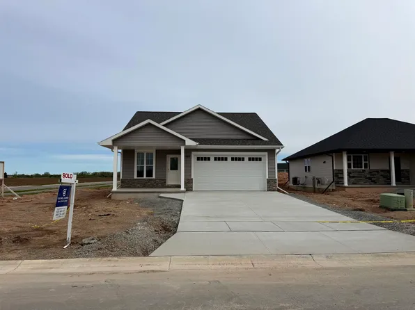 928 Enclave Ct, De Pere, WI 54115