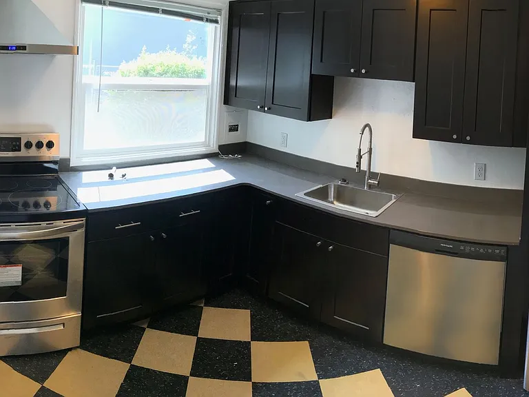 The Waverleigh Apartments — Photo 39