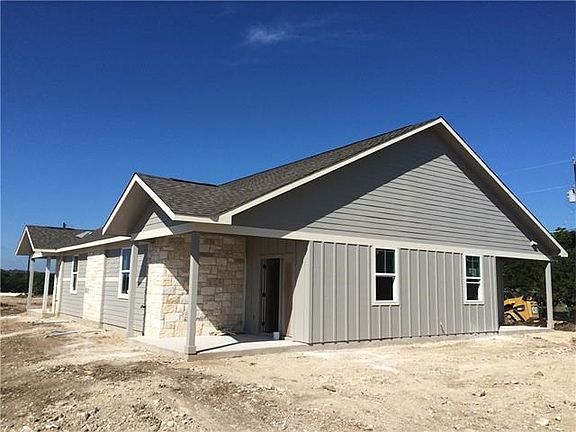 4th image of 260A Rose Dr