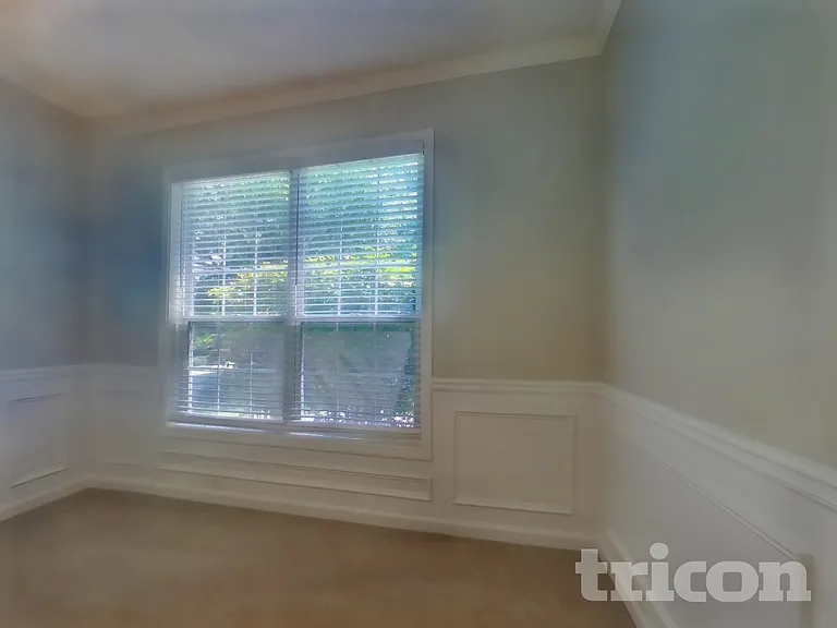 403 Park Creek Trce — Photo 4