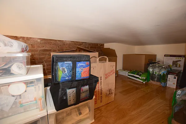 Rented by City Stop Realty | media 23