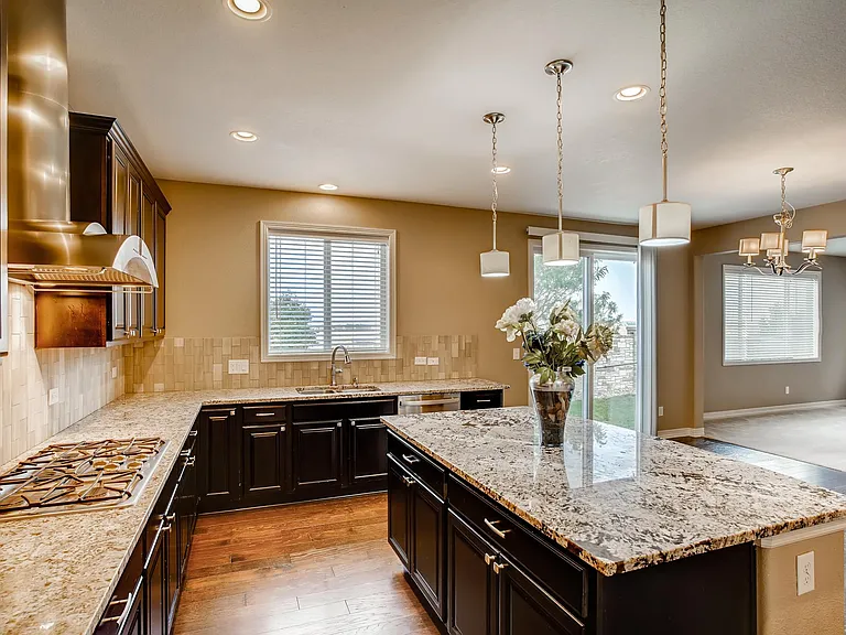 12854 Fisher Dr — Photo 4