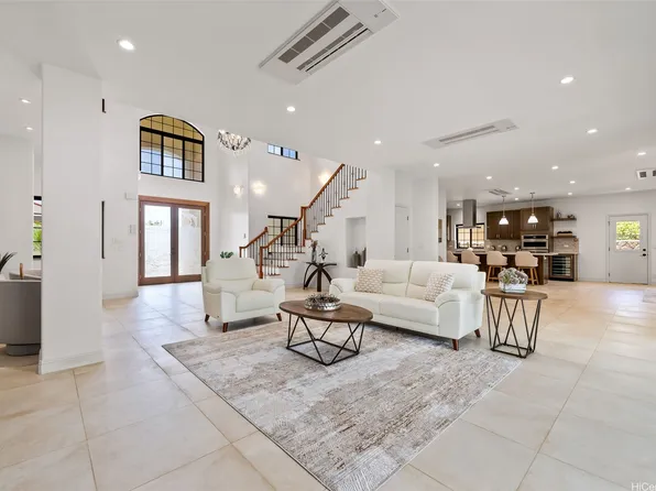 4536 Kolohala St, Honolulu, HI 96816