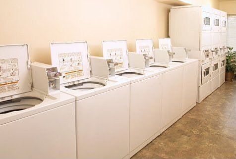 Laundry.Room resize