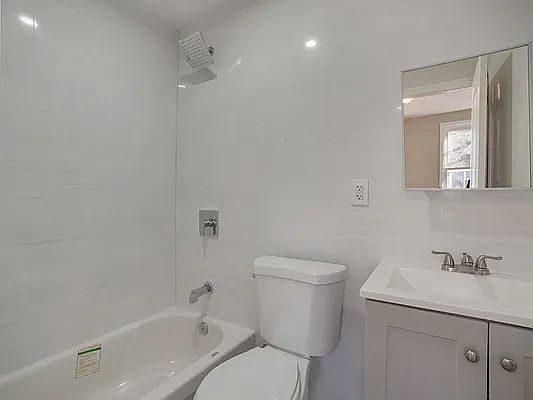 5th image of 3619 Olinville Ave